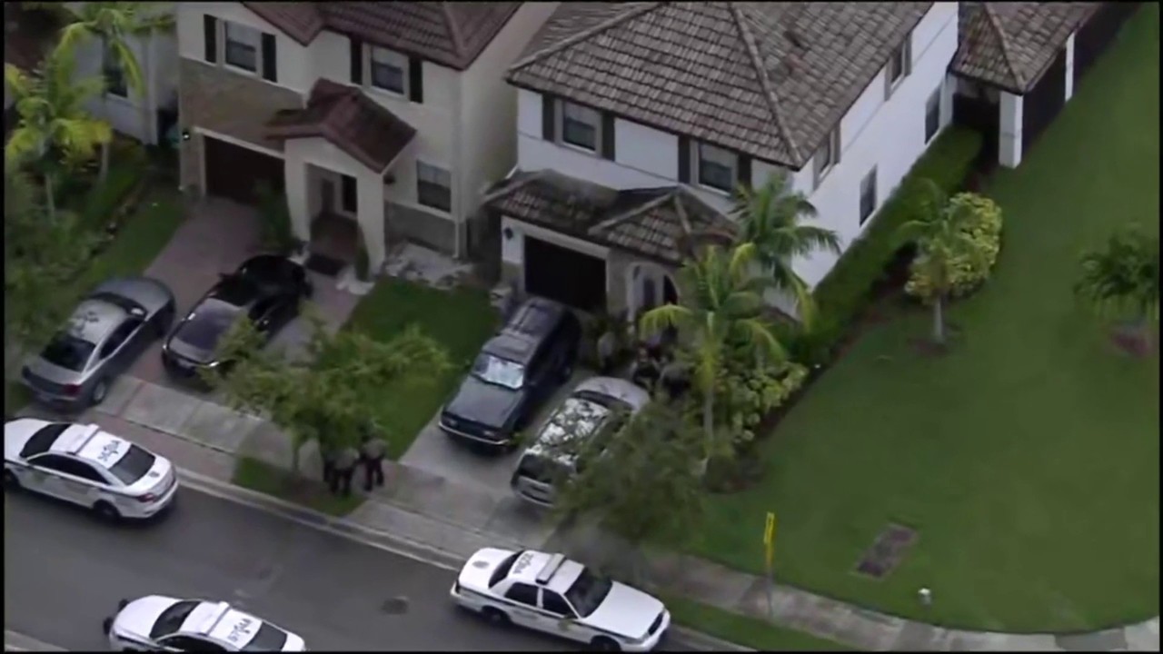 Teen shoots self during standoff down! Teen shoots self during standoff pity, that